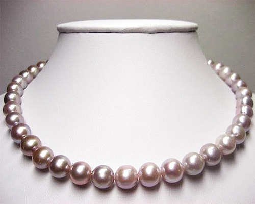 Collar de perlas semi esféricas malvas