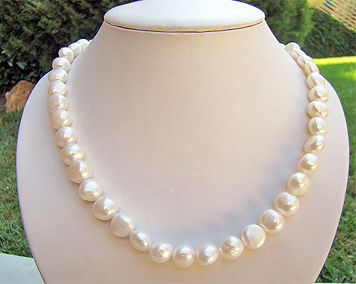 Collar de perla patata blanca