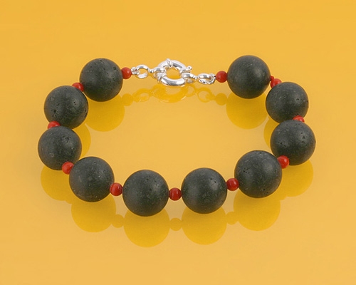 Pulsera en Lava Volcánica, Coral y Plata 925ml.