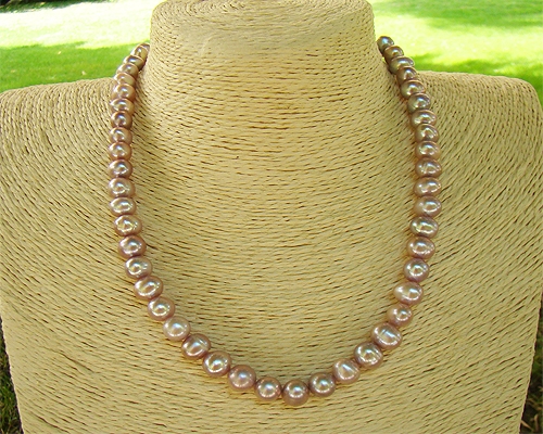 Collar de perlas semi esféricas malvas