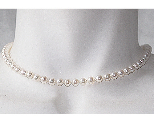 Collar de perla semi esférica blanca