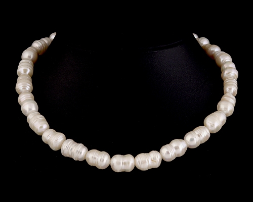 Collar de perla barroca blanca