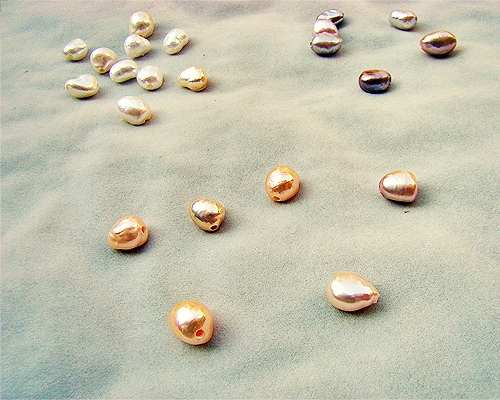Perlas Barrocas con taladro completo de 2mm. Rosas