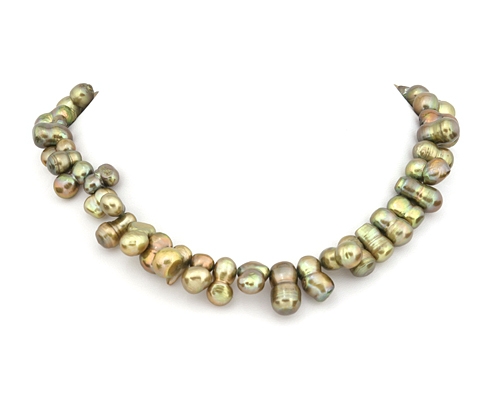 Collar de perlas barrocas verdes