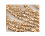 Collar de perlas Keshi doradas