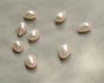 perla oval blanca