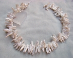 Collar de perla Biwa blanca