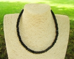 Collar de ónice en rondel facetado