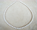 Collar de perla semi esférica blanca