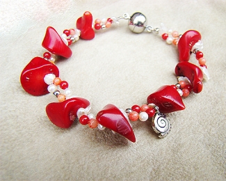 Pulsera de Coral bambú y Perlas