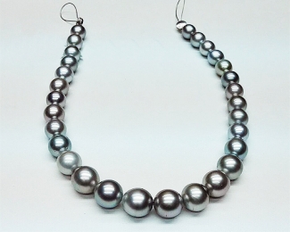 Collar de 30 perlas Tahití esféricas grises